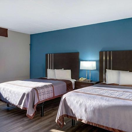 Motel 6 เบอร์ลิงตัน ภายนอก รูปภาพ