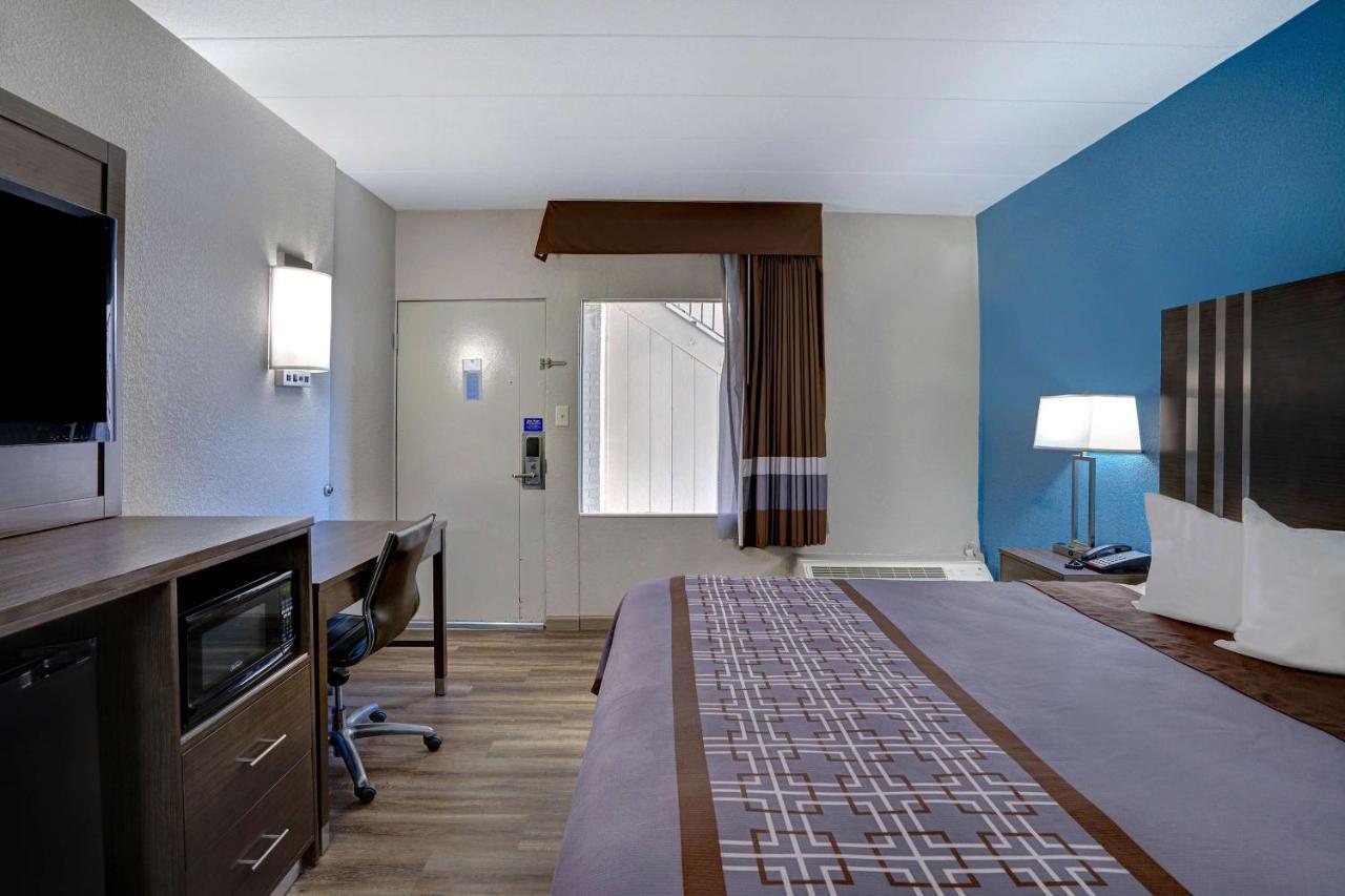 Motel 6 เบอร์ลิงตัน ภายนอก รูปภาพ