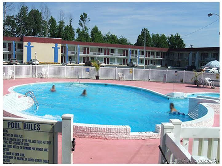 Motel 6 เบอร์ลิงตัน ภายนอก รูปภาพ