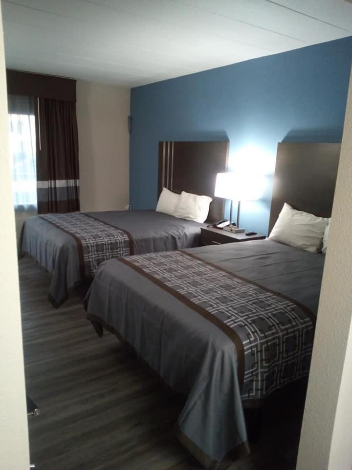 Motel 6 เบอร์ลิงตัน ภายนอก รูปภาพ
