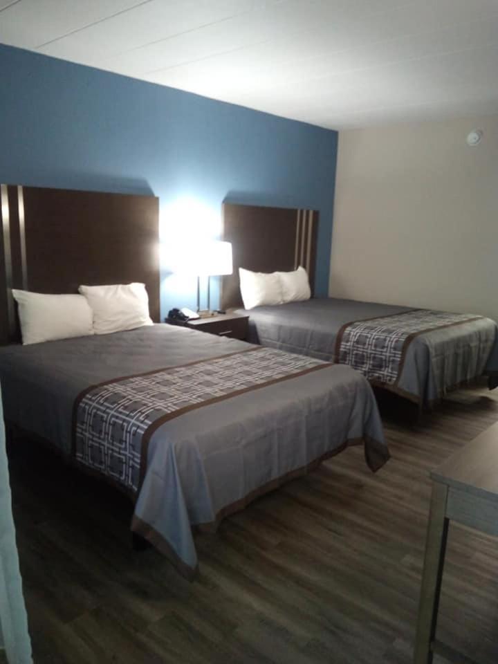 Motel 6 เบอร์ลิงตัน ภายนอก รูปภาพ