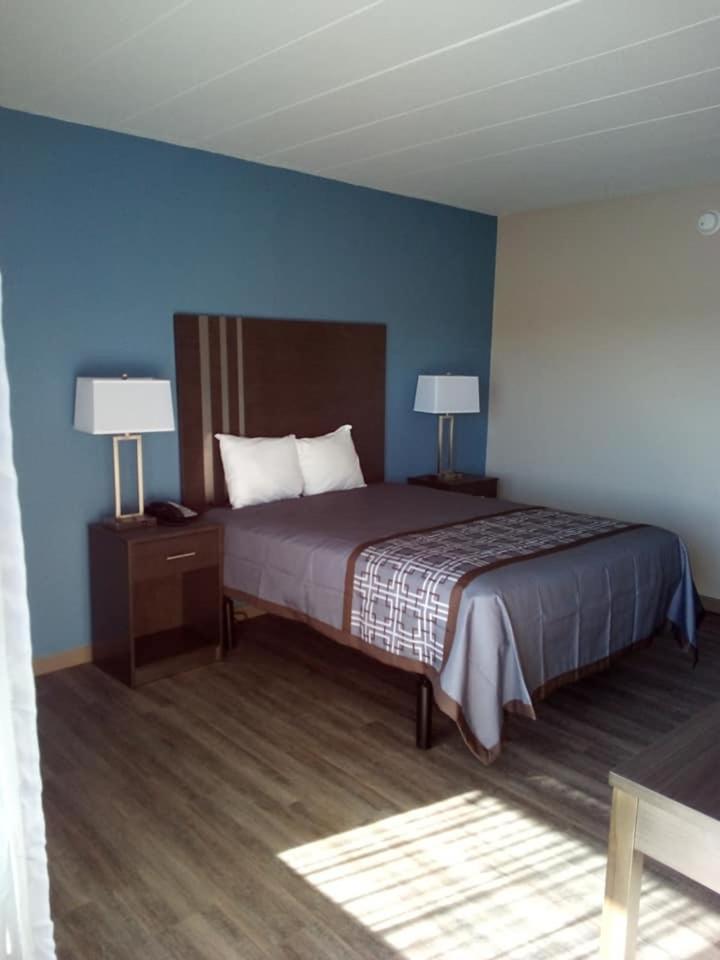 Motel 6 เบอร์ลิงตัน ภายนอก รูปภาพ