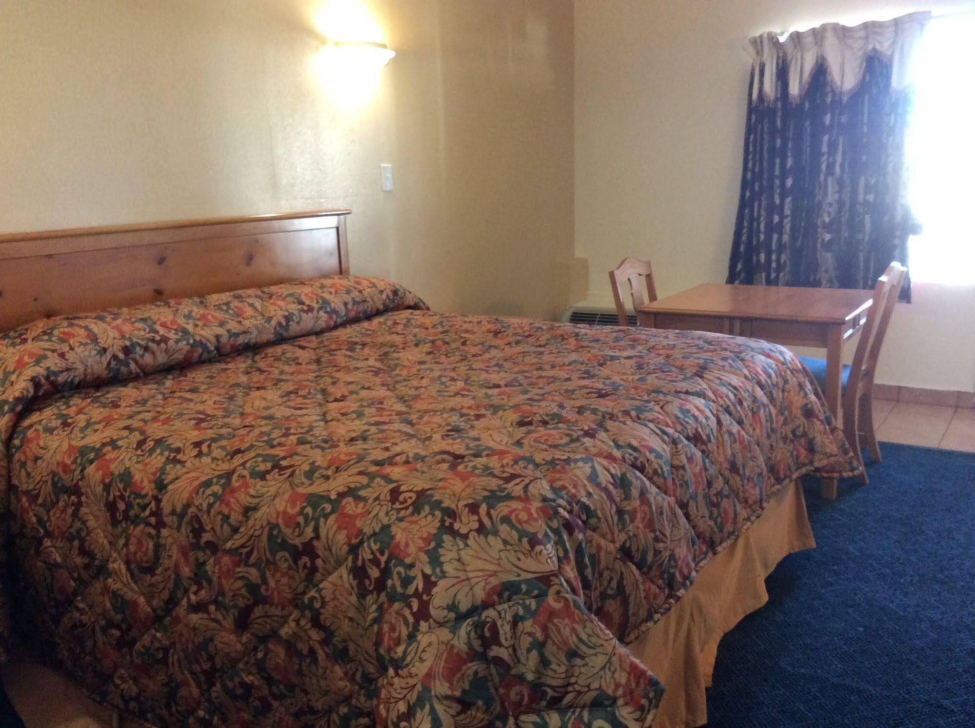 Motel 6 เบอร์ลิงตัน ภายนอก รูปภาพ